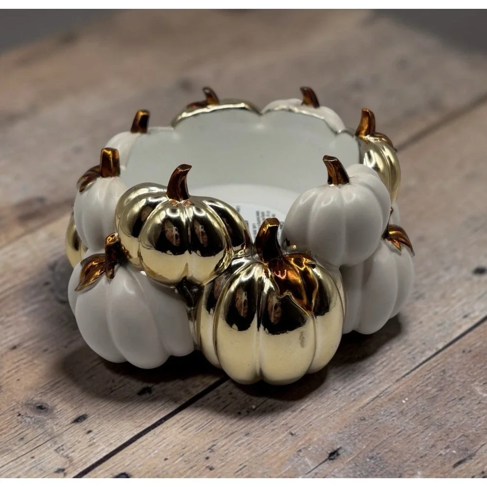 BATH & BODY WORKS WHITE & GOLD PUMPKIN PATCH CANDLE HOLDER FOR 3 WICK CANDLES